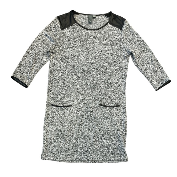 Women’s Quinn Medium 3/4 Sleeve Gray with Faux Leather Black Trim Midi Dress - Picture 1 of 11